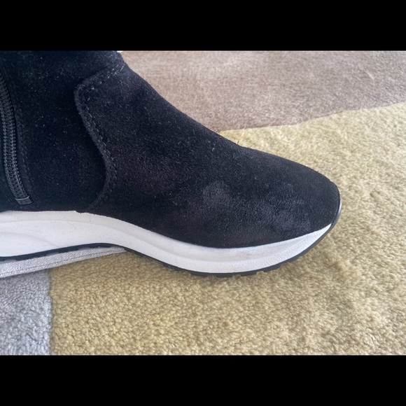 Aquatalia bev waterproof suede bootie( brand new) - Picture 4 of 9